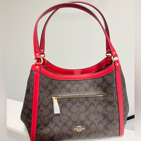 Coach Kristy - Picture 1 of 4